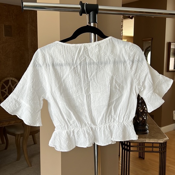 Just In White Top - Picture 7 of 7